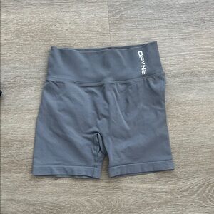 DFYNE Dynamic shorts